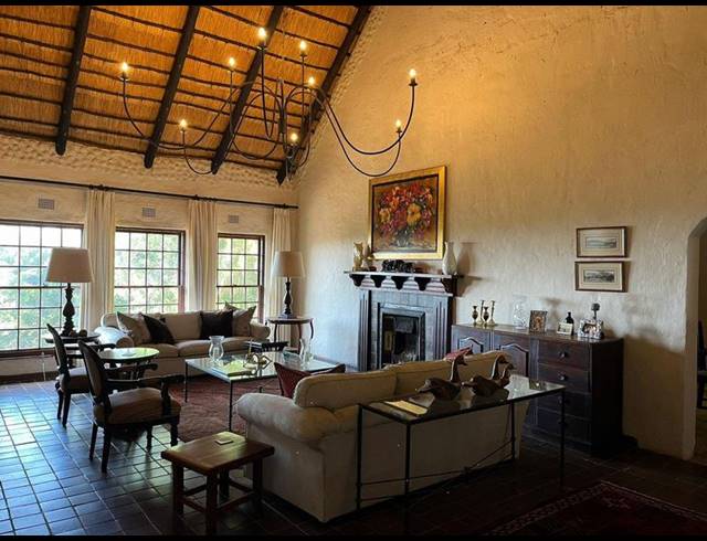 6 BEDROOM HOUSE FOR SALE IN MTUNZINI